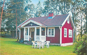 Beautiful Home In Blomstermåla With Sauna, Blomstermåla